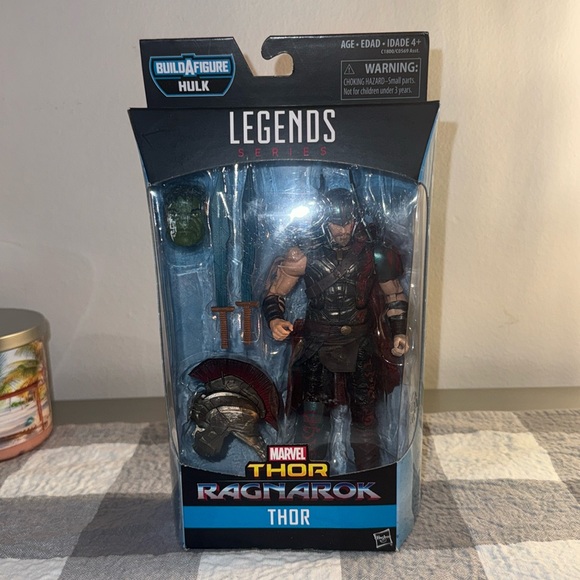 BUILD A FIGURE HULK LEGENDS SERIES - Picture 1 of 6